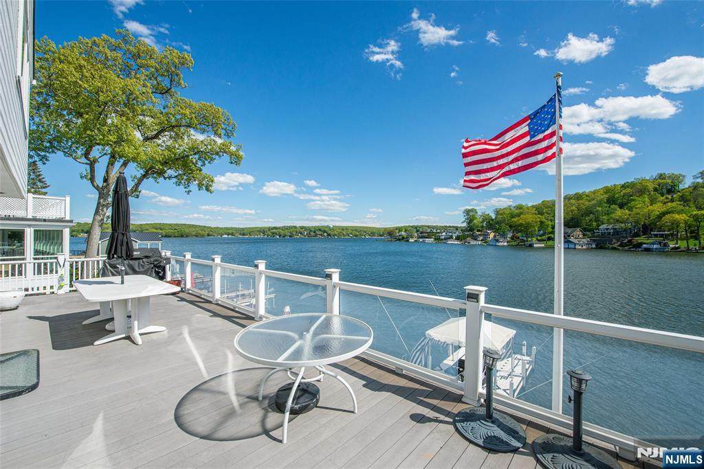 https://bt-photos.global.ssl.fastly.net/njmls/orig_boomver_1_26016606-1.jpg