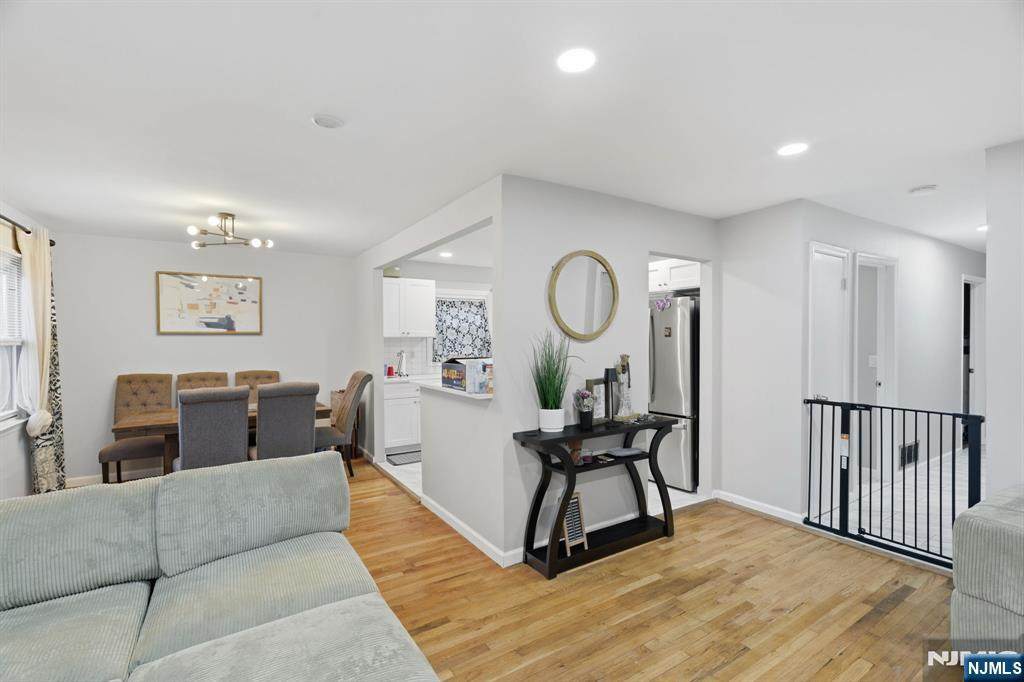 https://bt-photos.global.ssl.fastly.net/njmls/orig_boomver_1_26017006-1.jpg