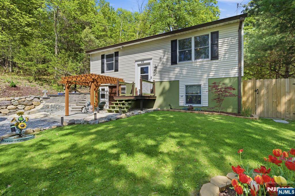 414 Macopin Road - Photo 1