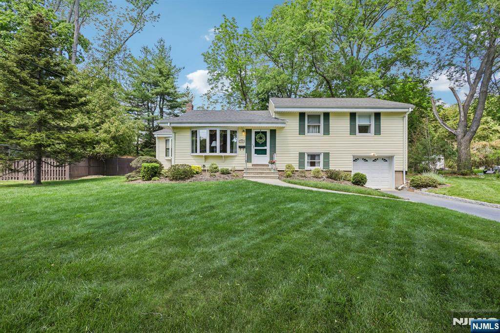 108 Kohring Circle - Photo 1