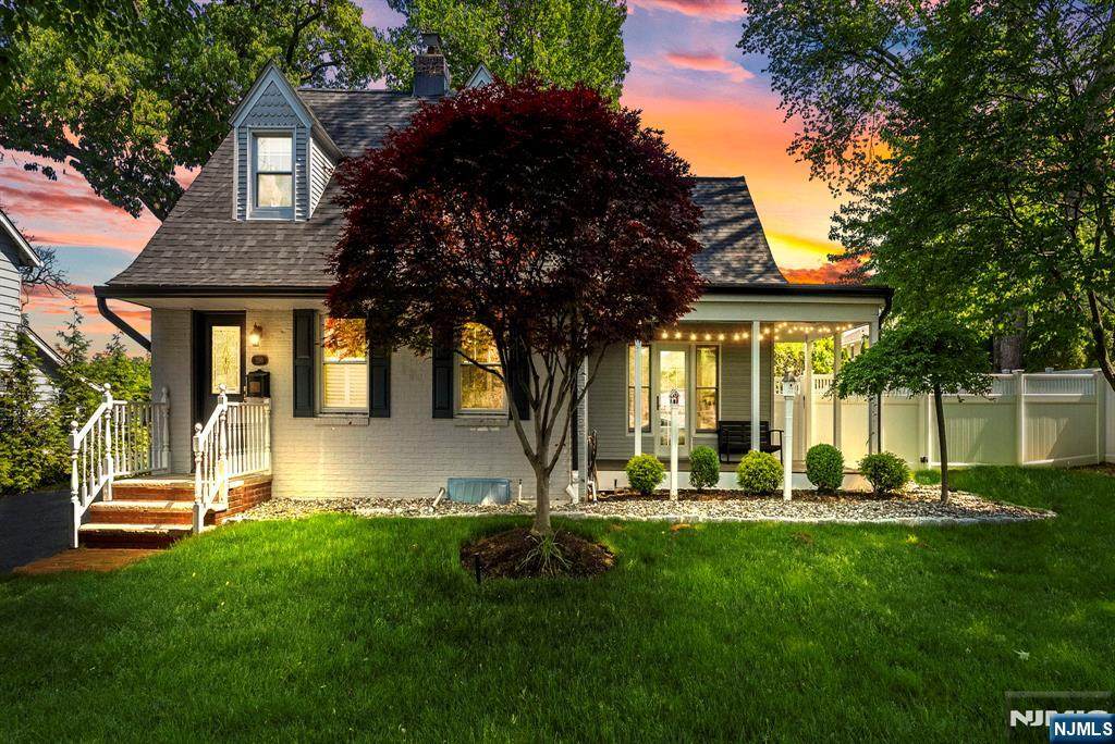 200 Hillside Avenue - Photo 1