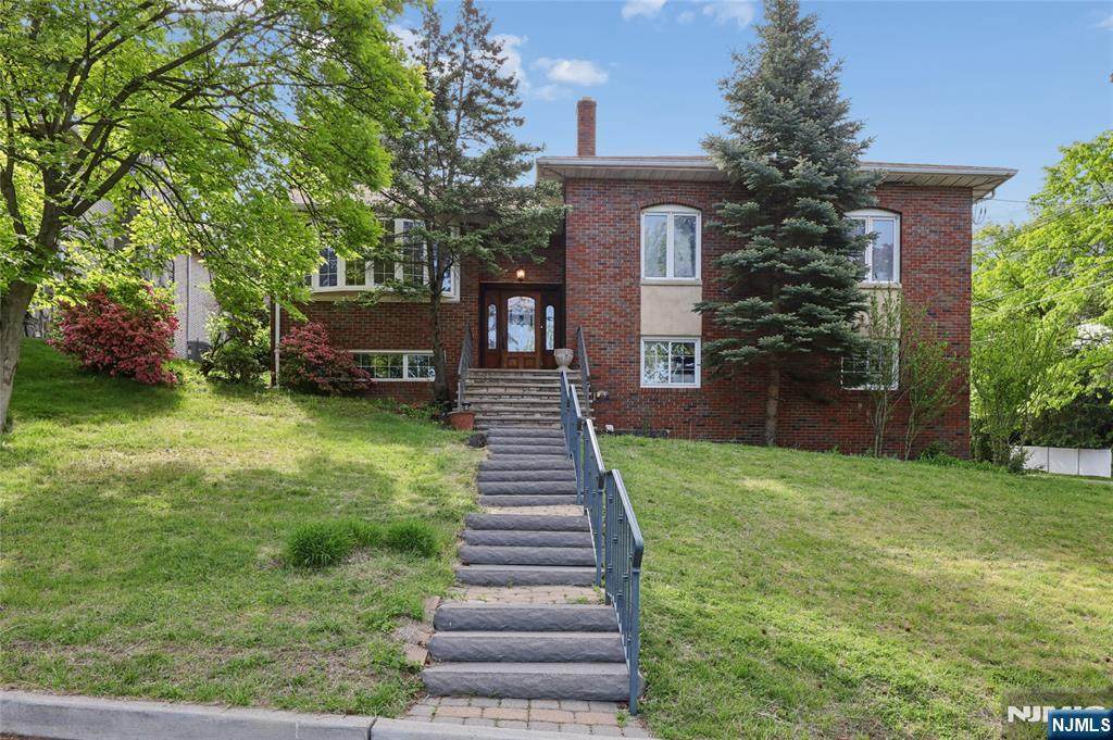 51 Anderson Avenue - Photo 1