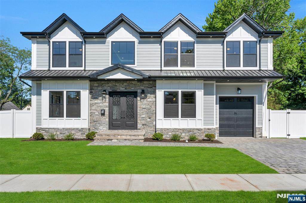 66 Westview Drive - Photo 1