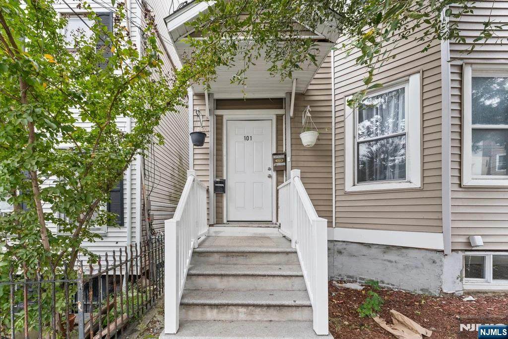 101 Lafayette - Photo 1