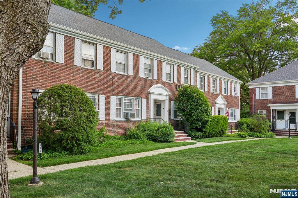 261 Elmwood - Photo 1