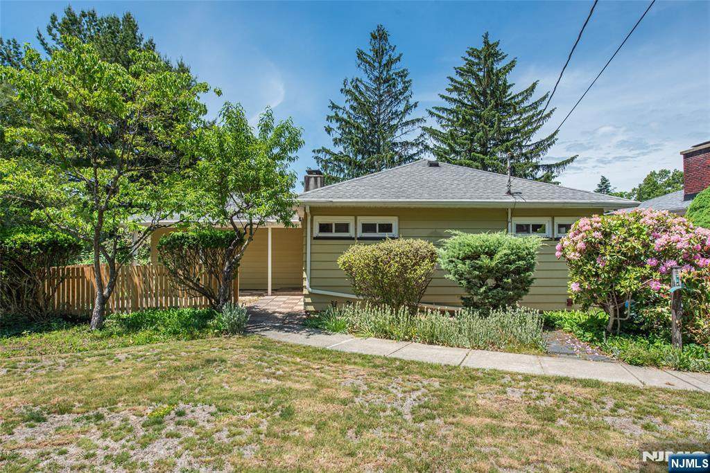 717 Alps Road - Photo 1