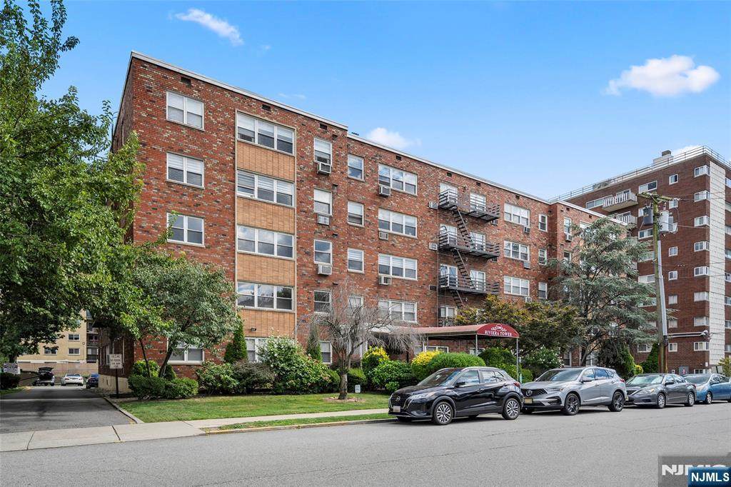 2200 Center Avenue - Photo 1