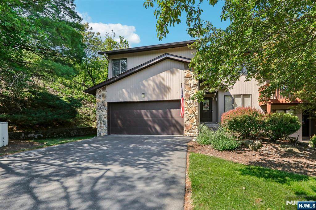 40 Woodland Drive - Photo 1