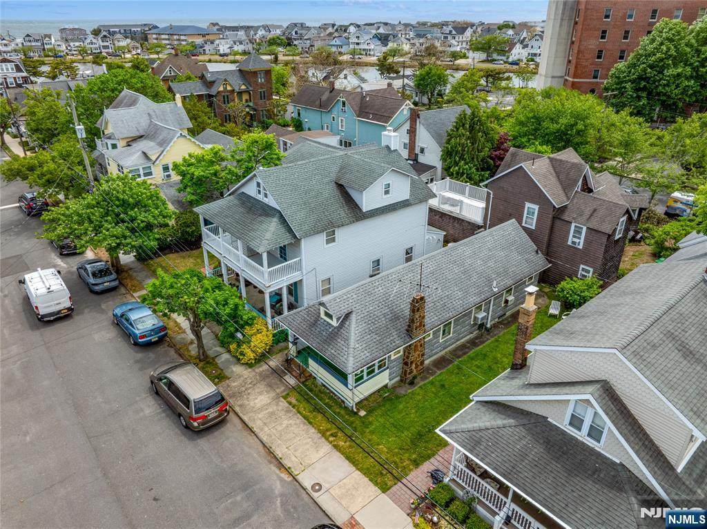 68 Franklin Avenue - Photo 1