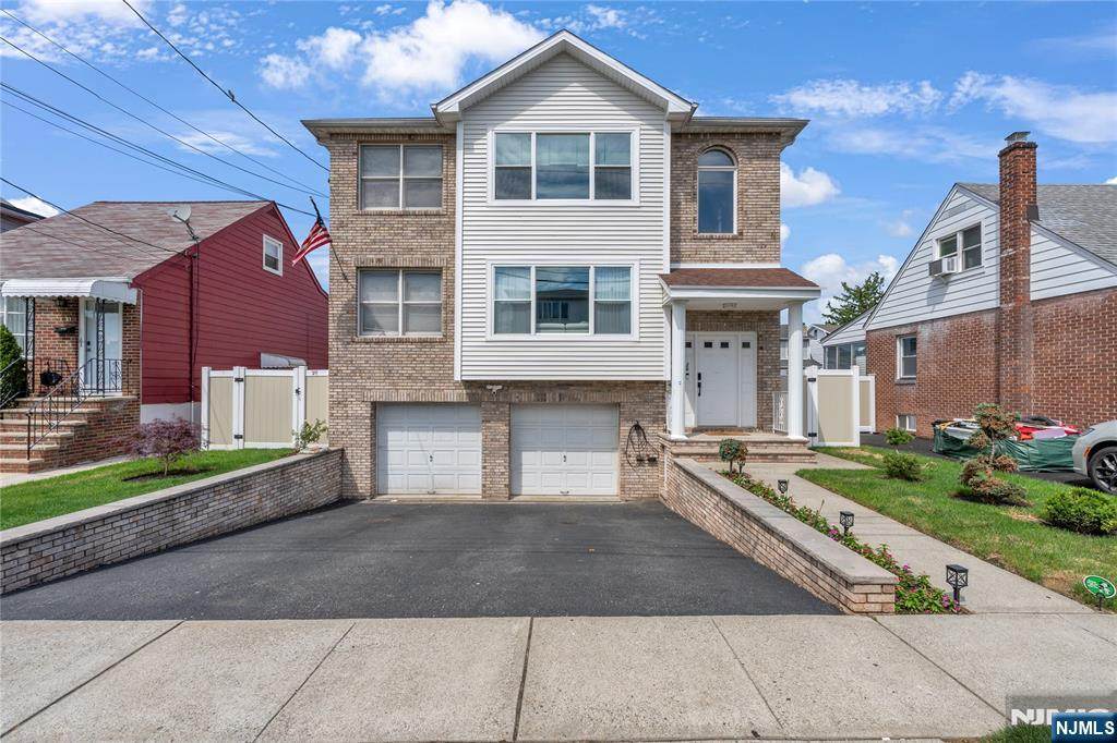 26 Arlington Boulevard - Photo 1