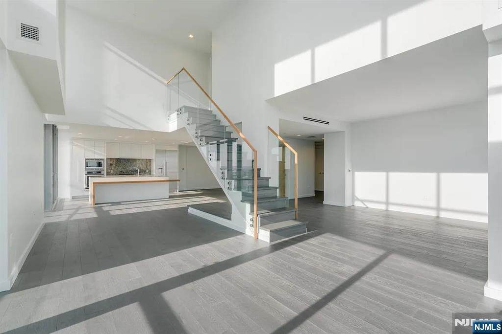 320 Adolphus Avenue - Photo 1