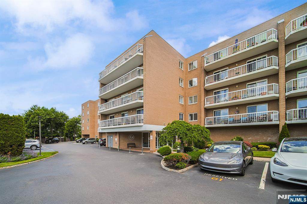 38 Moonachie Road - Photo 1