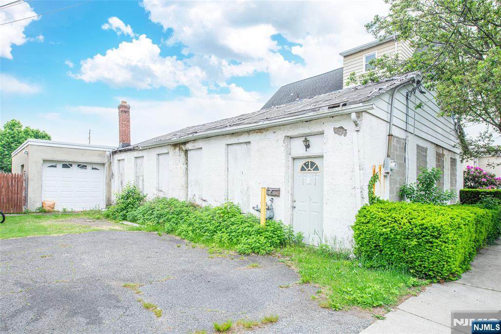 84 Locust Avenue - Photo 1