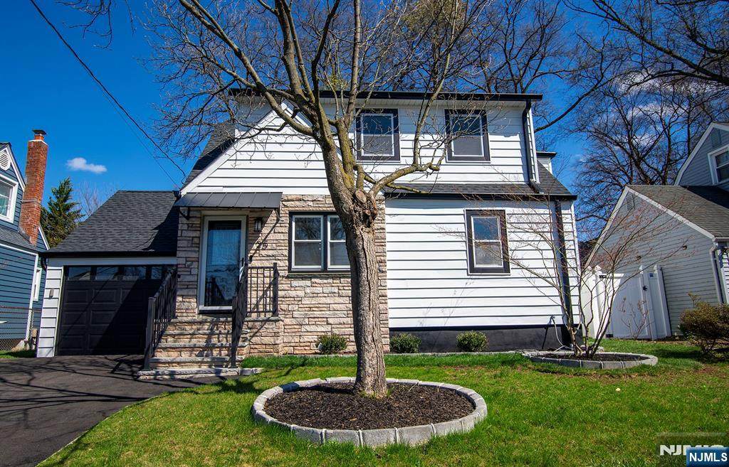 25 Windsor Drive - Photo 1