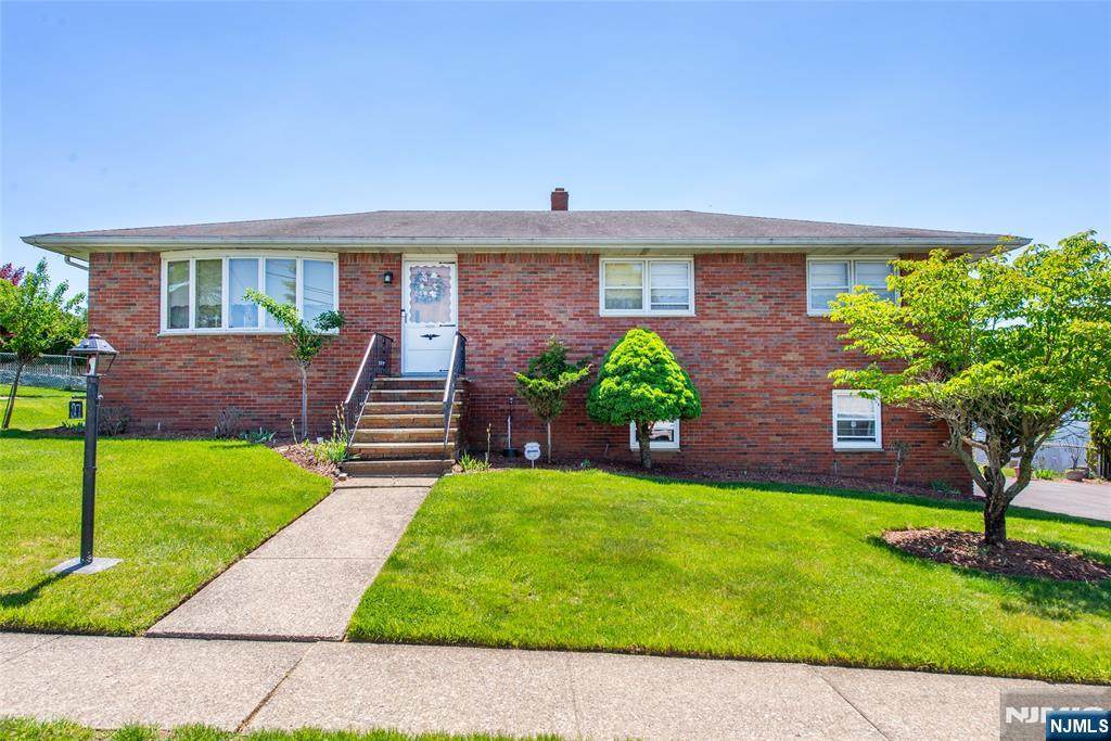 27 Bartsch Avenue - Photo 1