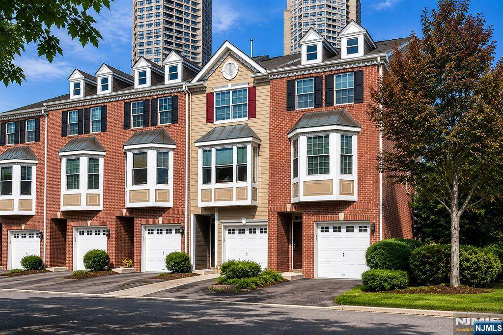 239 Brower - Photo 1
