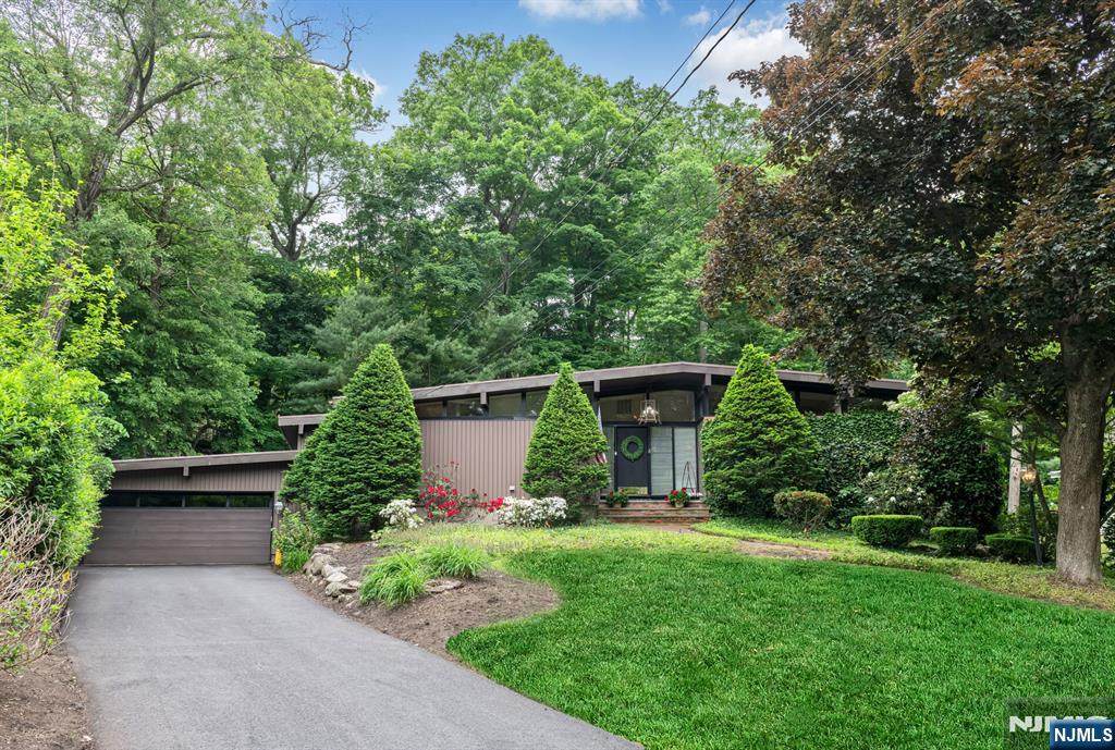 11 Kingsley Road - Photo 1