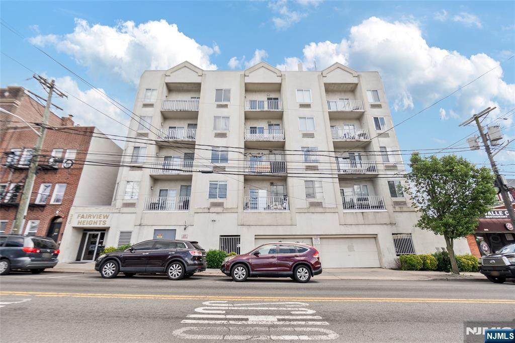 320 Anderson Avenue - Photo 1