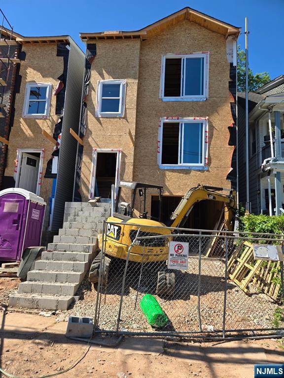 16 Cliff Street - Photo 1