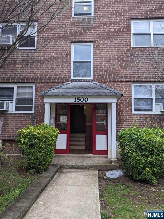 1500 Terrace - Photo 1