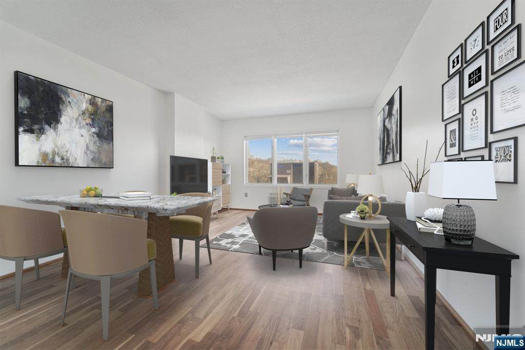 110 City - Photo 1