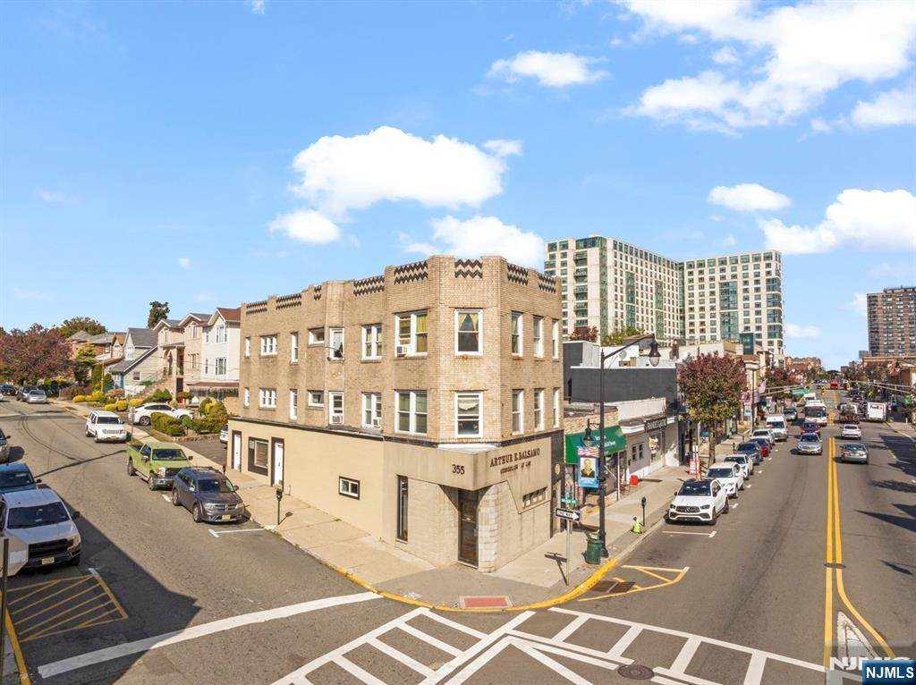 647 Anderson Avenue - Photo 1