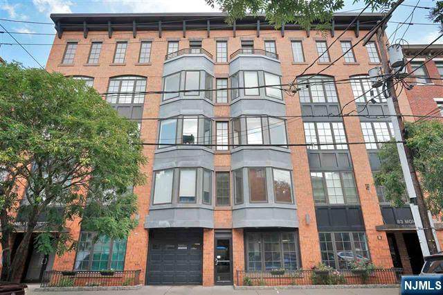 83 Monroe Street - Photo 1