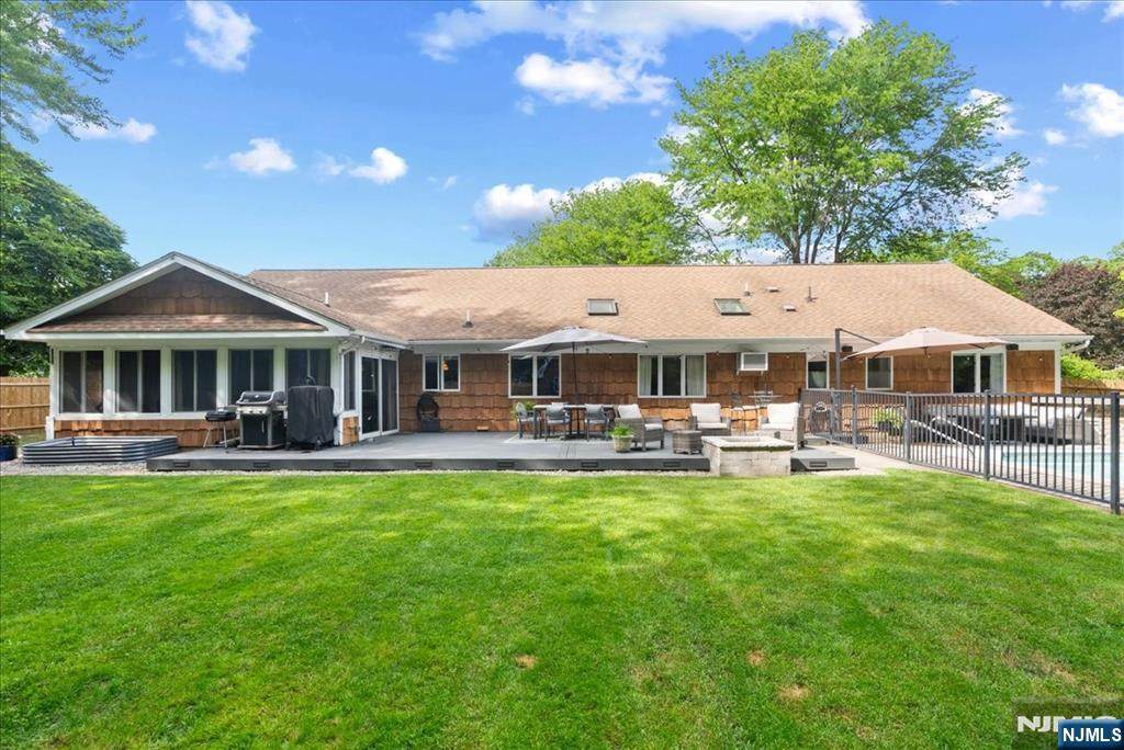 21 Carteret Street - Photo 1