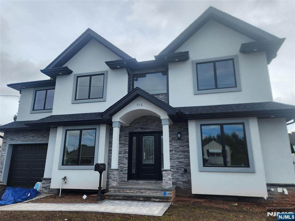 316 Hayes Drive - Photo 1