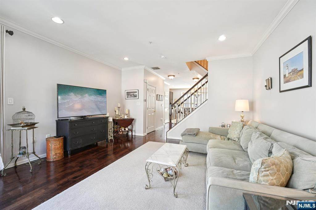 428 Newburgh - Photo 1