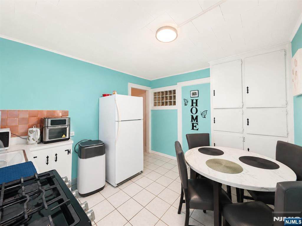 522 Saddle River - Photo 1
