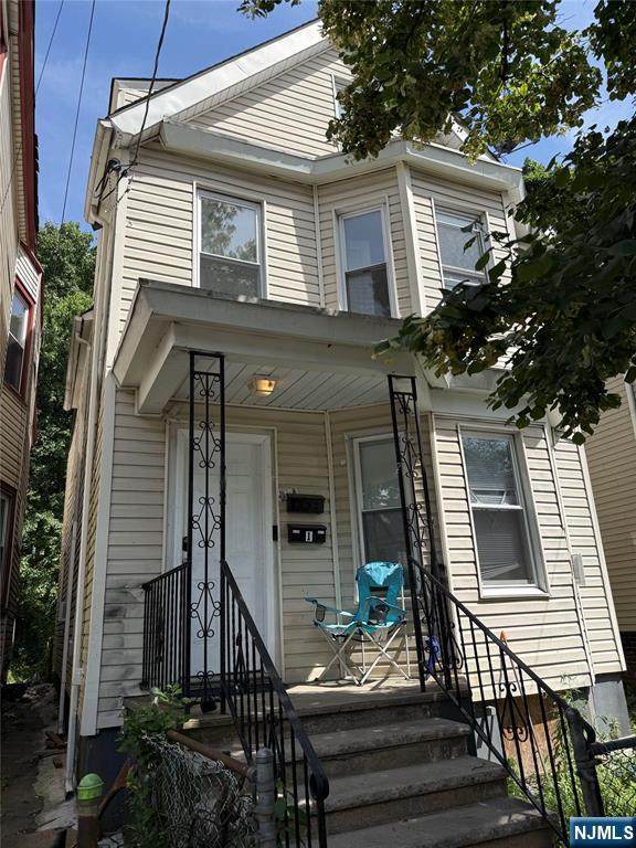 792 15th - Photo 1