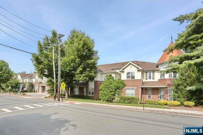 187 Paterson - Photo 1