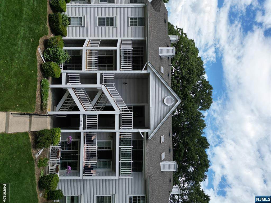 602 Lilac - Photo 1