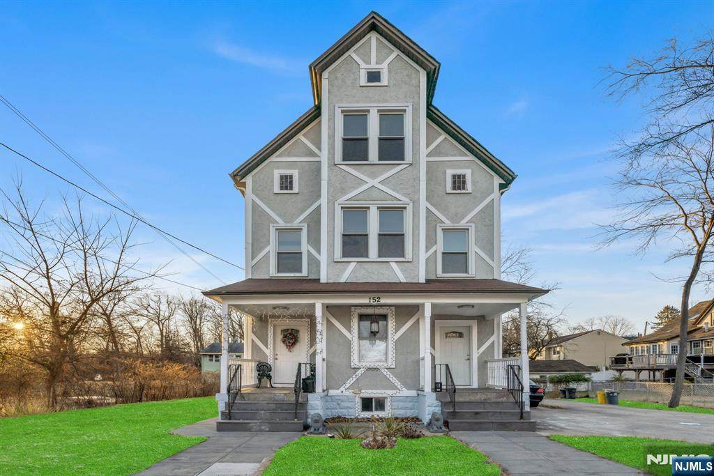 152 Washington - Photo 1