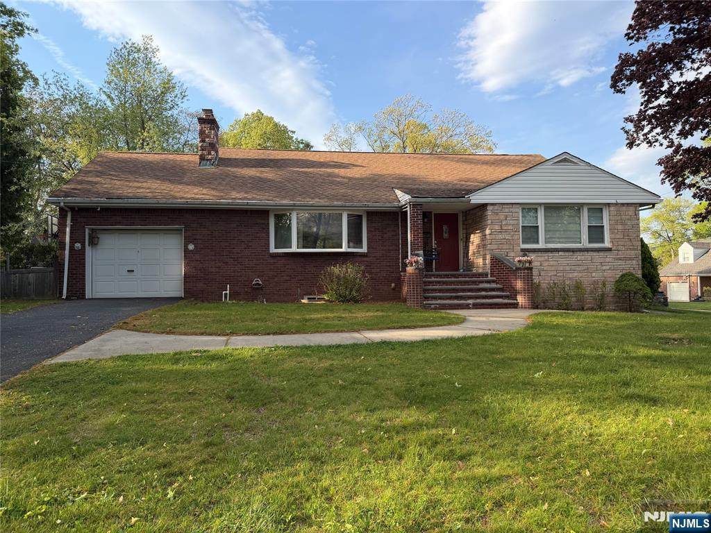 491 Graphic Boulevard - Photo 1