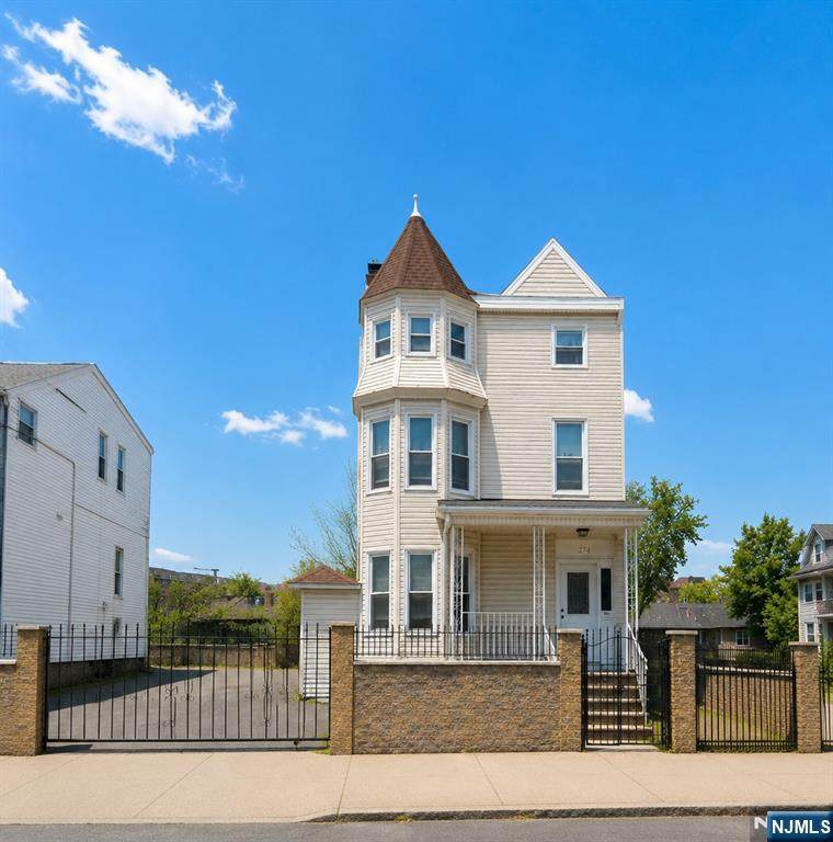 272-274 Parker Street - Photo 1