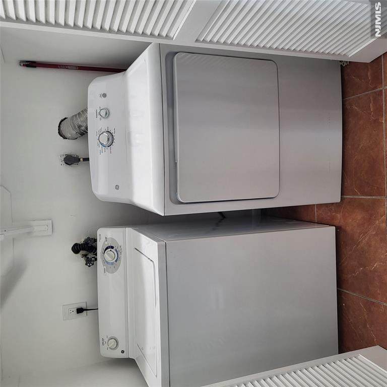 187 Brighton - Photo 1