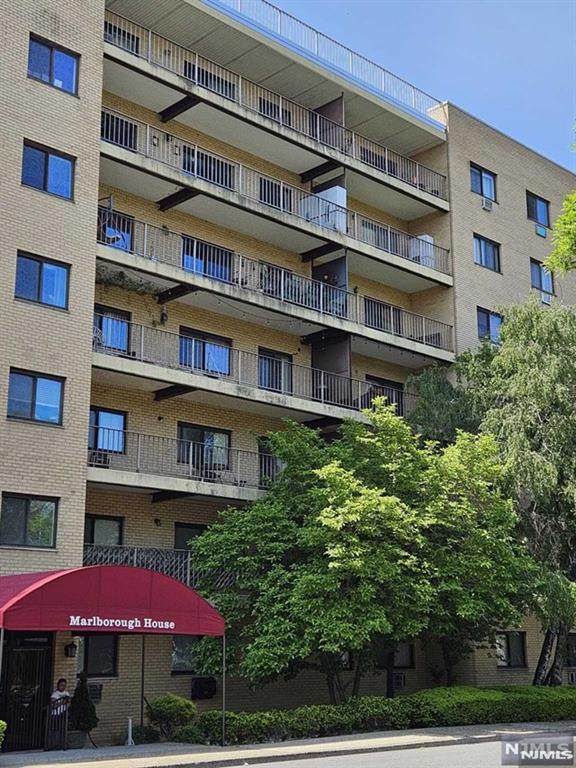 44 Main - Photo 1