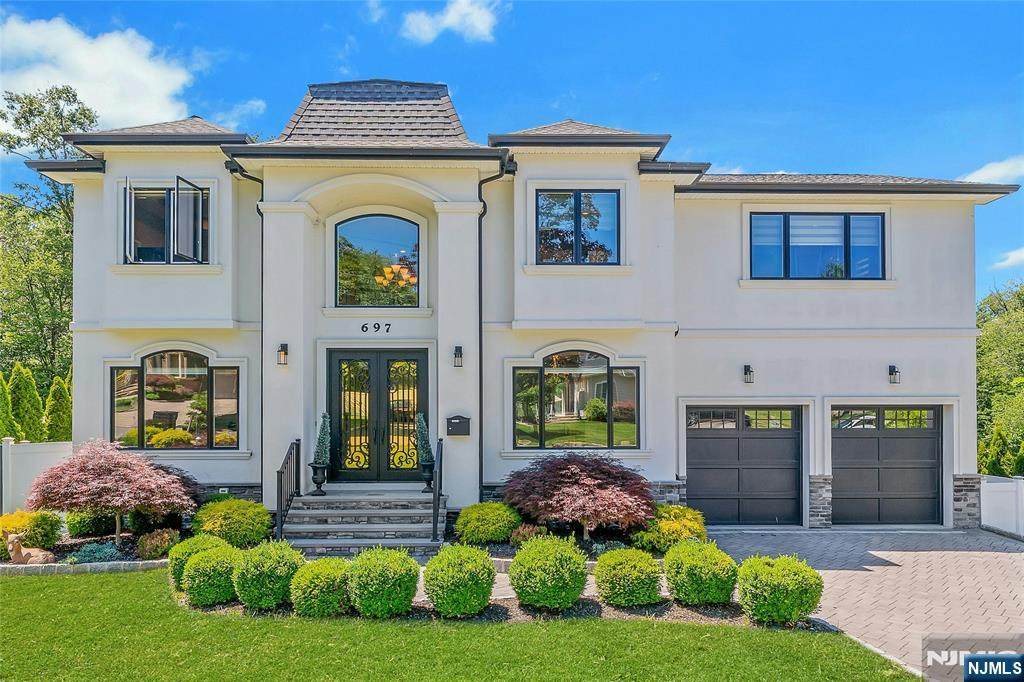 697 Terrace Drive - Photo 1