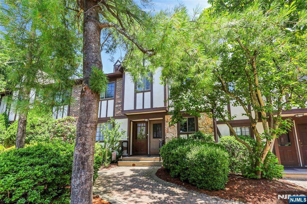 203 Mark Twain Way - Photo 1