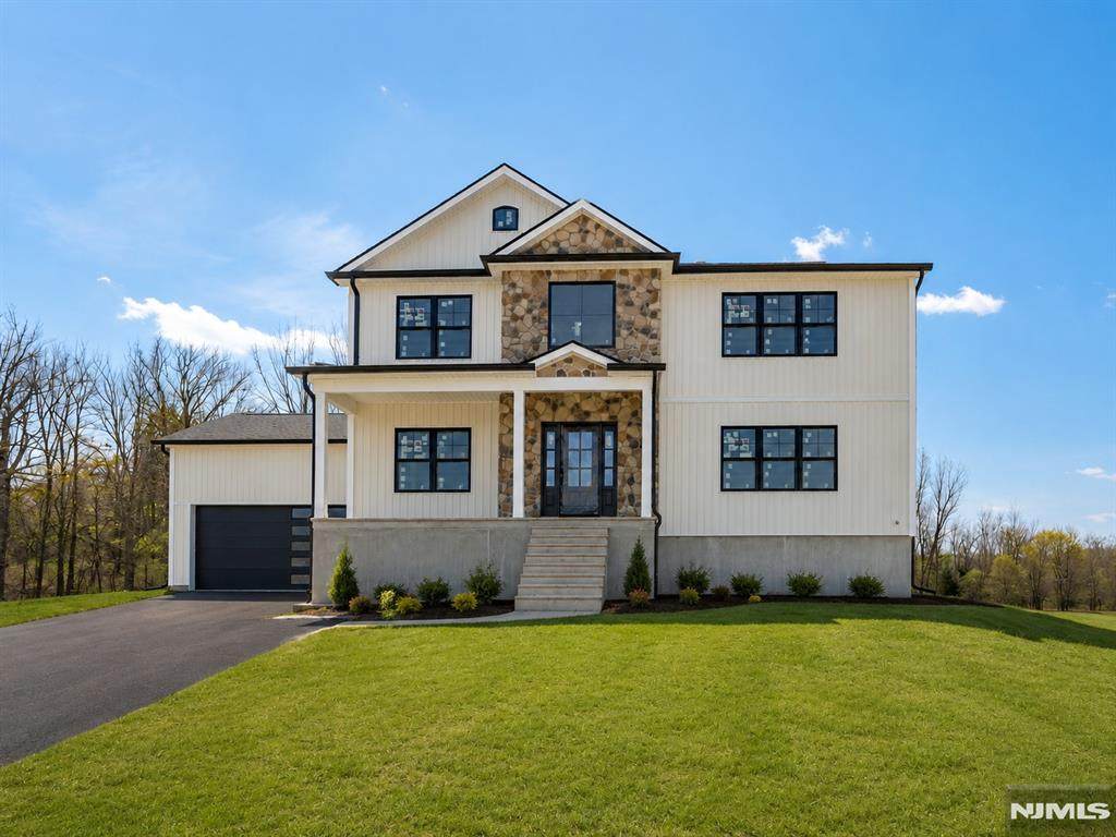 9 Emerald Drive - Photo 1