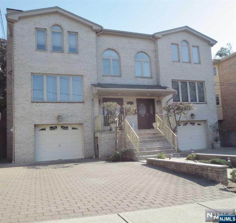 456 Glen - Photo 1