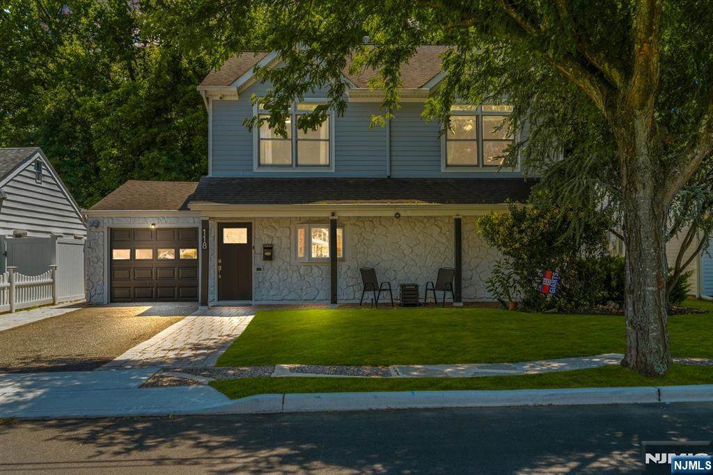 118 Howard Avenue - Photo 1