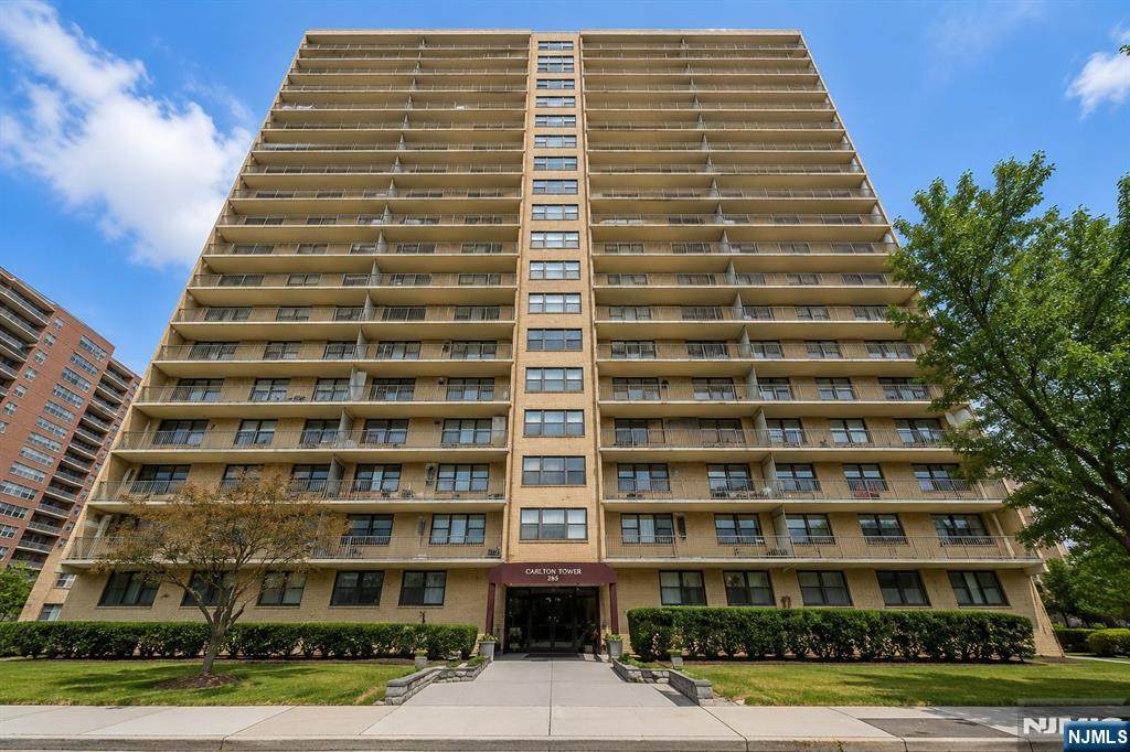 285 Aycrigg Avenue - Photo 1