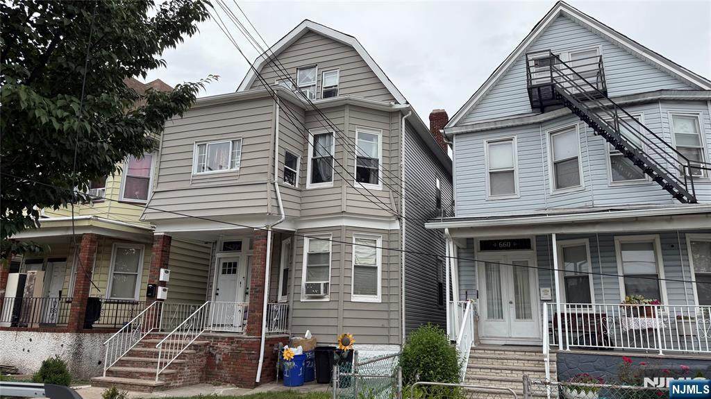 658 Adams Avenue - Photo 1