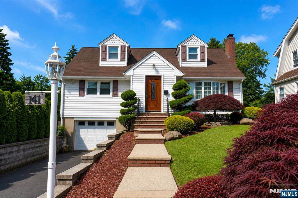 141 Coeyman Avenue - Photo 1