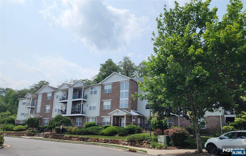 75 Mountainview Court - Photo 1