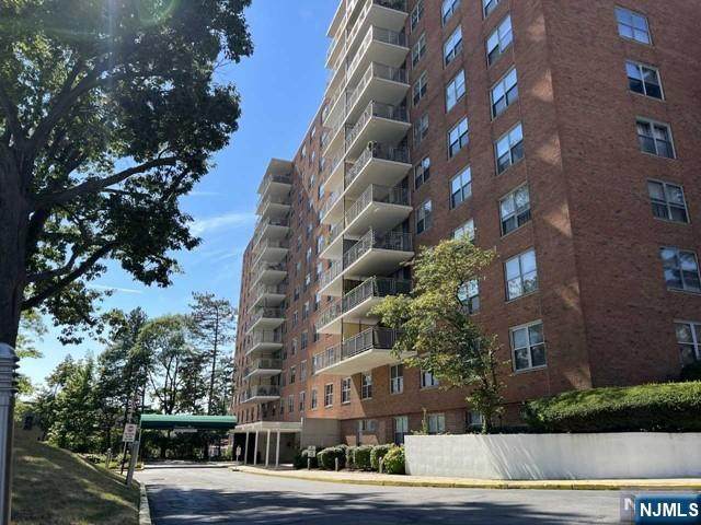301 Beech - Photo 1