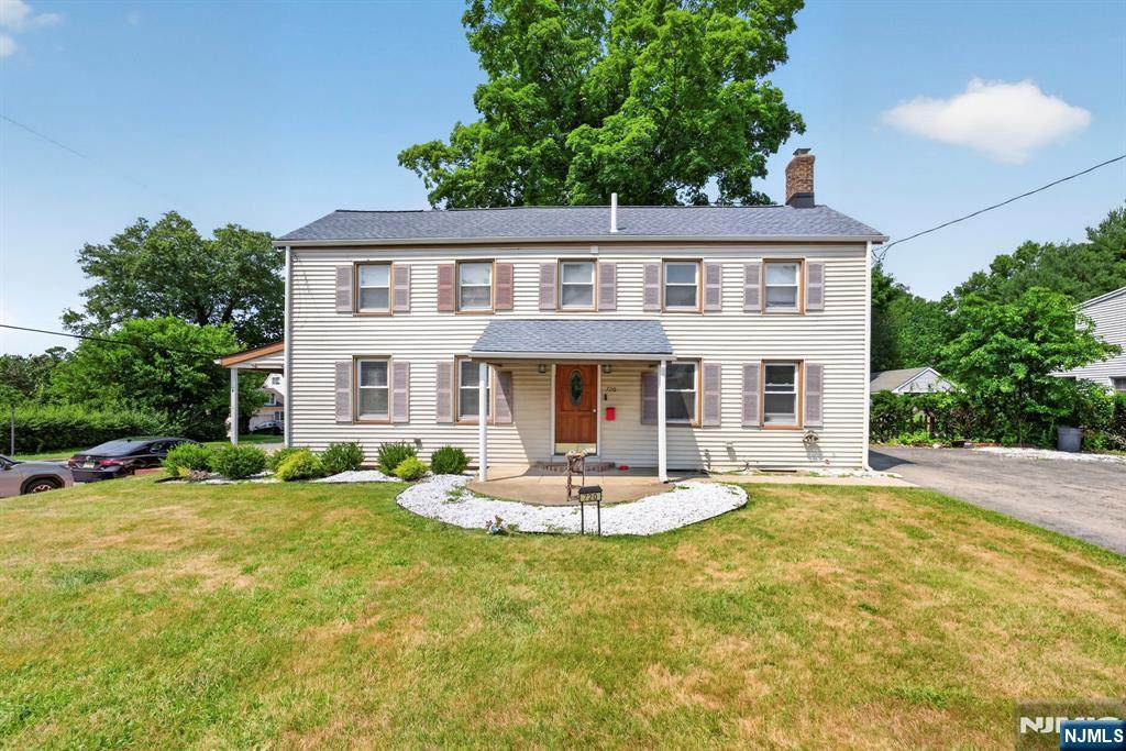 720 Ringwood Avenue - Photo 1
